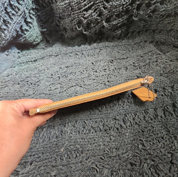 Vintage Coach Camel Skinny Case - Picture 4 of 11